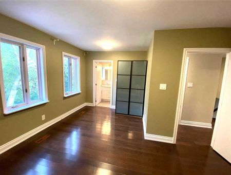 For Lease - 137 Colin Avenue, Toronto, Ontario - Photo 3