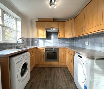 2 bedroom flat to rent - Photo 4