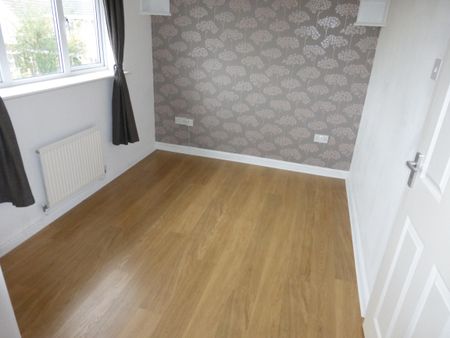 Middleham Close, Peterborough - Photo 2