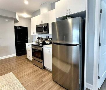 2396 Cleroux Cres Unit 305 - Photo 4