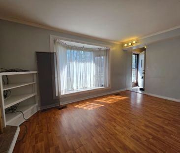 For Lease - 12 Todd Brook Drive, Toronto, Ontario - Photo 2