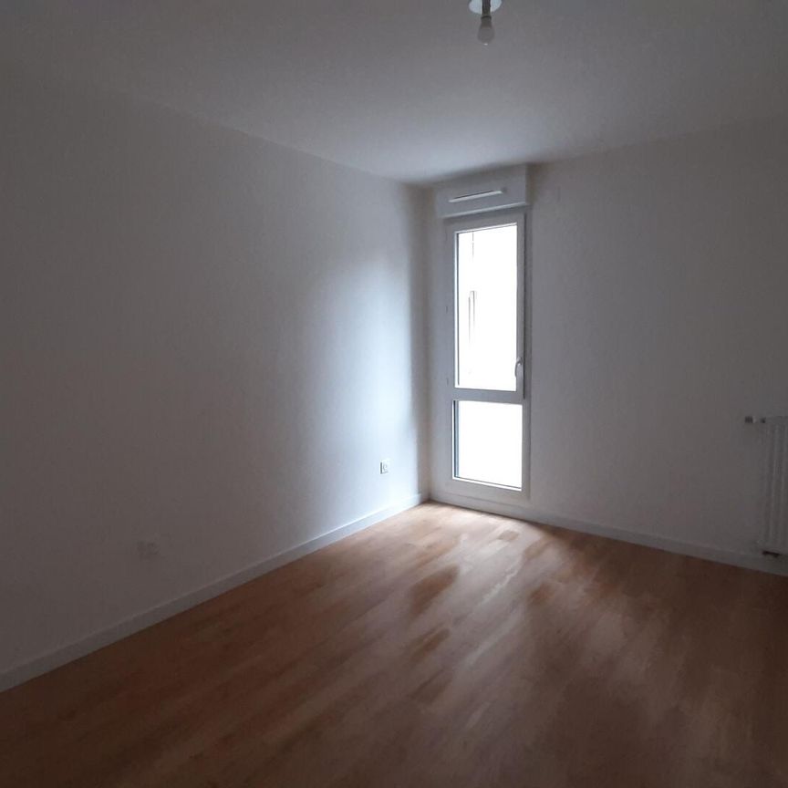 location Appartement T2 DE 42.1m² À NANTES - Photo 1