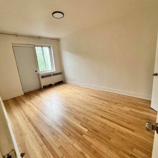 Appartement à louer - Montréal (Côte-des-Neiges/Notre-Dame-de-Grâce) (Côte-des-Neiges) Appartement à louer - Montréal (Côte-des-Neiges/Notre-Dame-de-Grâce) (Côte-des-Neiges) - Photo 1