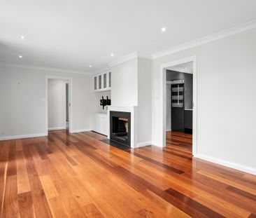 6 Looranah Street, Narrabundah ACT 2604 - House For Rent | Domain - Photo 3