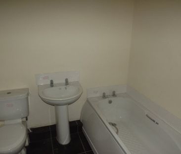 Taylforth Close, Walton, L9 2DP - Photo 5