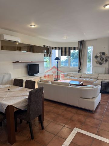 Ενοικίαση κατοικίας, 145 τ.μ., Γλυφάδα, 2.200 € - Photo 3