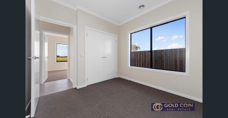 Stunning House For Lease - Photo 4