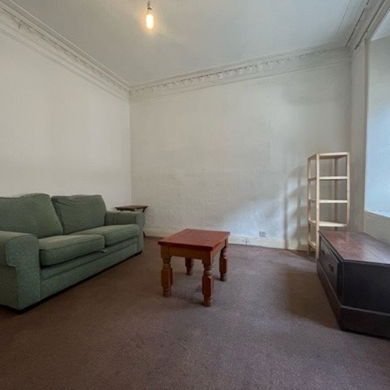 GR Baldovan Terrace, Dundee - Photo 1