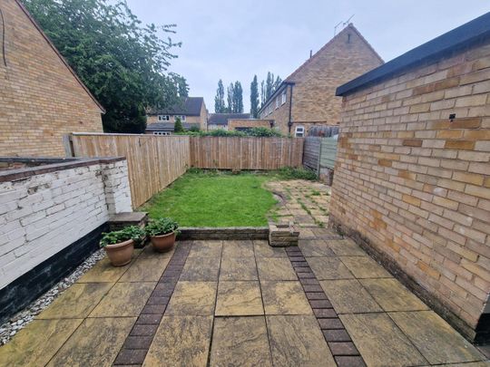 2 bedroom semi-detached house to rent - Photo 1