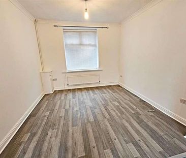 Augustus Street, Ynysybwl, CF37 - Photo 5