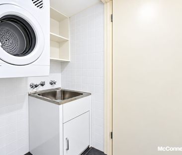 Convenient Apartment Living Opposite Westfield Parramatta - Photo 4