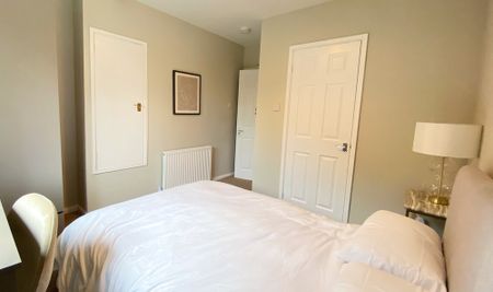 4 Bed Terraced House, Metchley Drive, B17 - Photo 3
