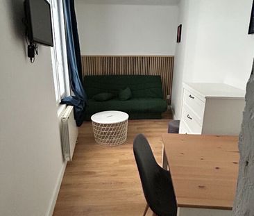 Location Appartement 2 pièces 22m² - Photo 2