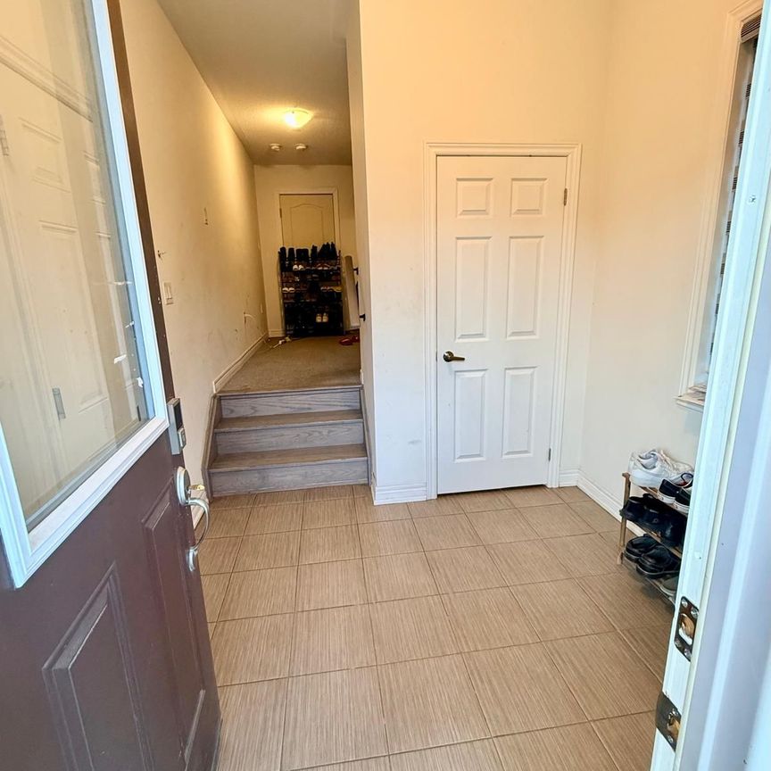 For Lease - 41 Hashmi Place Unit# Upper, Brampton, Ontario - Photo 1
