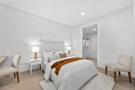 Immaculate | Sought-After Convenience - Photo 5