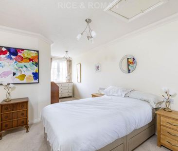 1 bedroom retirement property to rent - Photo 2