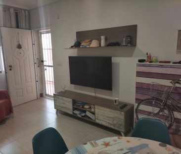 Planta baja de alquiler en Calle Alcalá de Henares, 151, Santiago d... - Photo 2