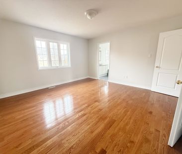 For Lease - 235 Fred Mclaren Boulevard, Markham, Ontario - Photo 4