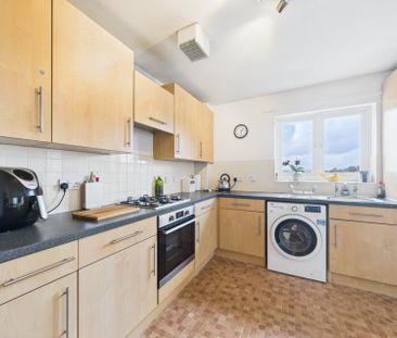 Terry House, Tadros Court, High Wycombe,HP13 - Photo 6