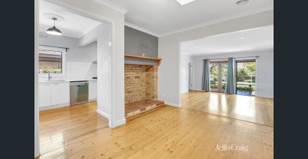 Four Bedroom Home in Glenroy - Photo 2