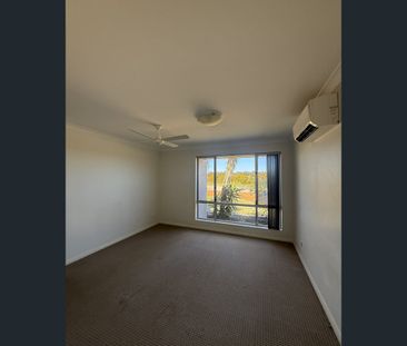 24 Nerrel, Waggrakine, WA 6530 - Photo 5