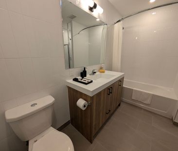 For Lease - 185 Enfield Place Unit# TH1, Mississauga, Ontario - Photo 4