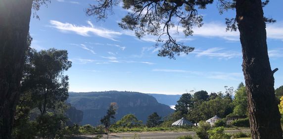 25 Carrington Ave, Katoomba NSW 2780 - House For Rent | Domain - Photo 2