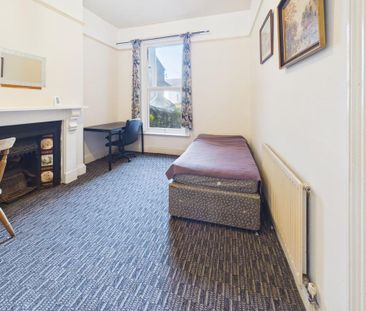 5 bedroom terraced house to rent - Photo 2