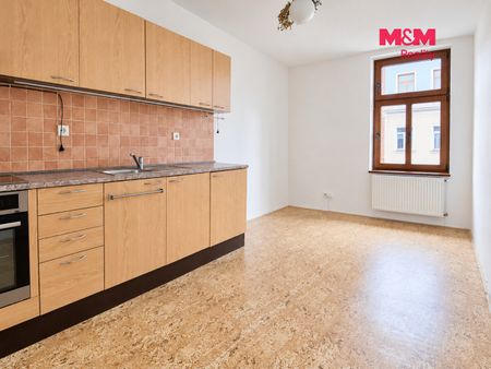 Pronájem bytu 2+1 77 m² - Photo 2