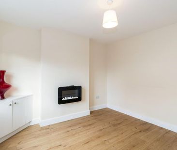 2 bedroom house to rent - Photo 2