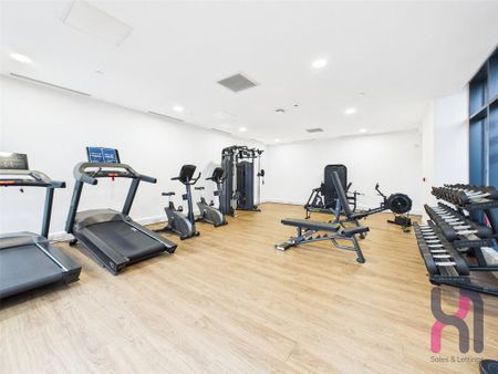 Studio to rent - Photo 3