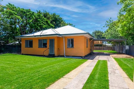 Family Home with Air Conditioning and Large Yard! - Photo 4