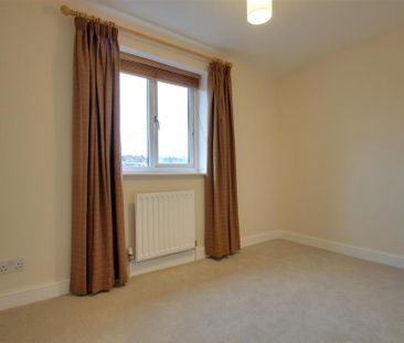 3 bedroom terraced house to rent - Photo 6