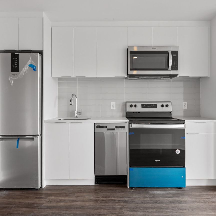 For Lease - 1360 CARLING Avenue Unit# 1105, Carlington - Central Park, Ontario - Photo 1