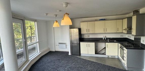 1 bedroom flat to rent - Photo 2