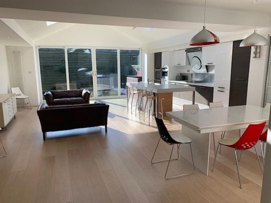 3 bedroom terraced house to rent - Photo 1