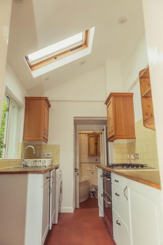 3 bedroom semi-detached house to rent - Photo 3