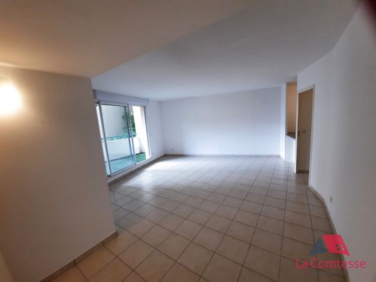 Location Appartement 3 pièces 62m² MARSEILLE 8ème - Photo 1