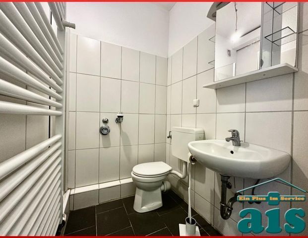 ais-GmbH bietet an: 1 ZKB Wohnung im Zentrum von Wilhelmshaven - Foto 1