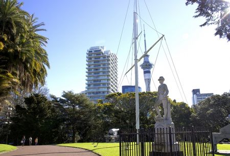 FURNISHED "PARKSIDE" STUDIO APARTMENT - Photo 2