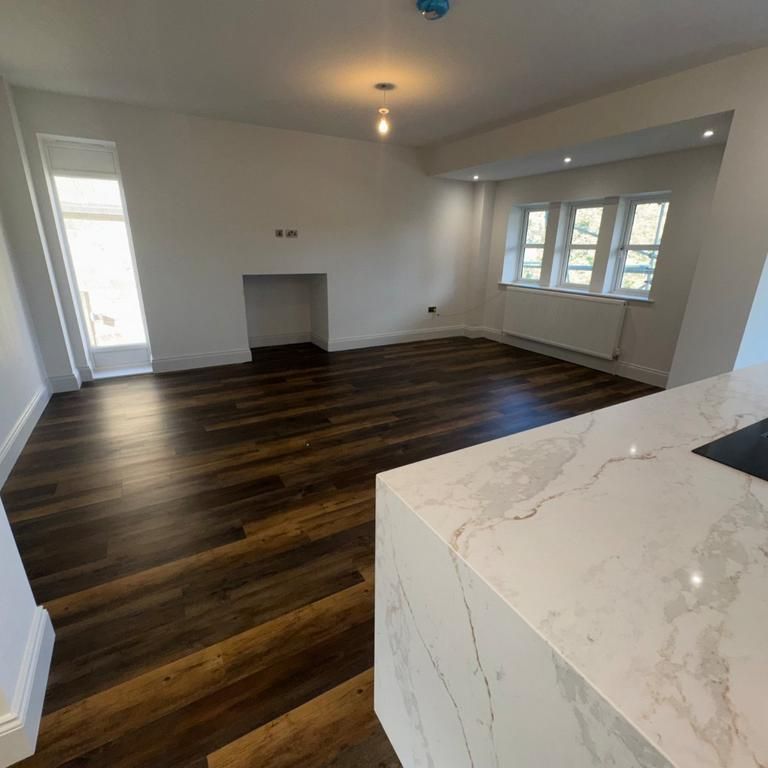 4 bedroom semi-detached house to rent - Photo 1