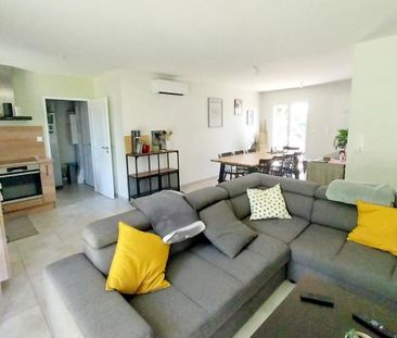 Location Maison 4 pièces 80m² ST DENIS DE PILE 33910 - Photo 4