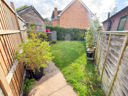 2 bedroom house to rent - Photo 2