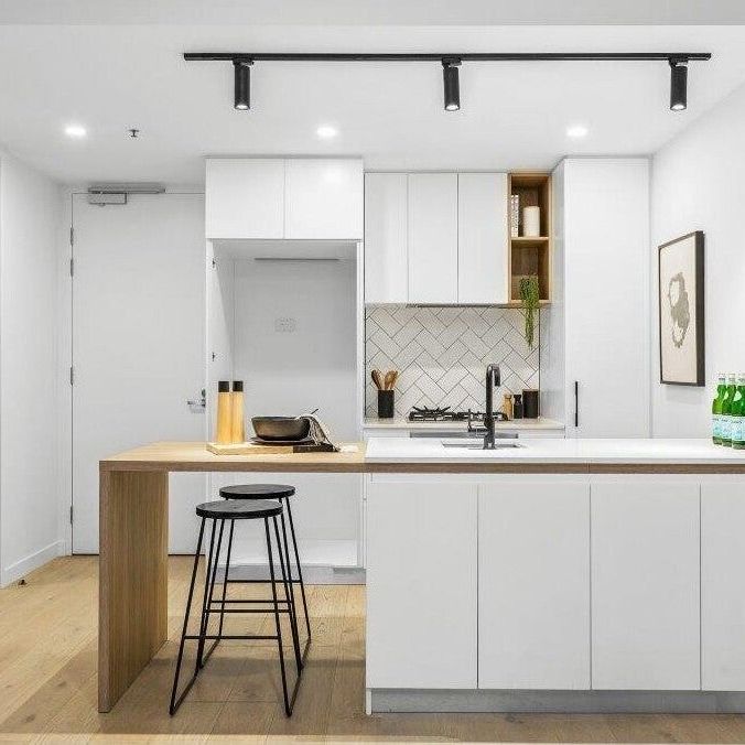 Yarraville - Photo 1