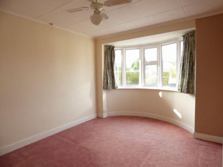 3 bedroom detached house to rent - Photo 3