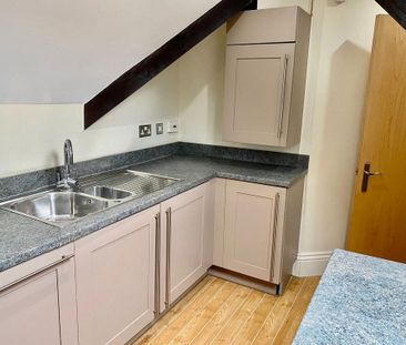2 bedroom penthouse to rent - Photo 5