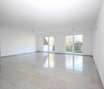 Großzügige Erdgeschosswohnung mit großem Balkon in ruhiger Lage - Photo 1