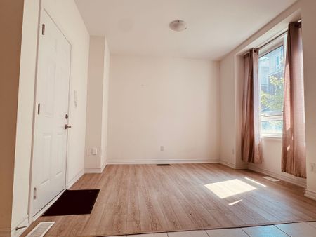 For Lease - 70 Chicago Lane, Markham, Ontario - Photo 3