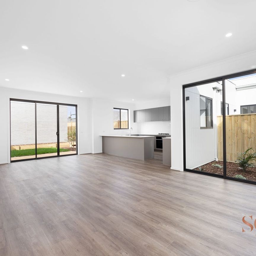 A Beautiful 3-Bedroom Family Home! - Photo 1