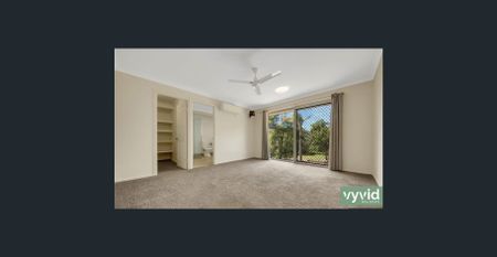 Spacious Family Home In Quiet Cul-de-Sac - Photo 3